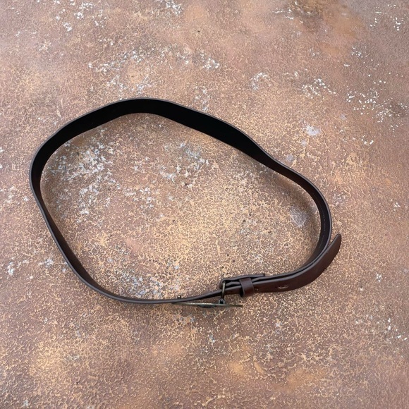 Brown country belt
Length 40 in (size m) - Picture 4 of 5